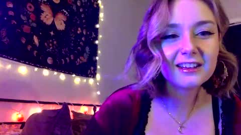 givemesweetdreams online show from 03/04/25, 04:27