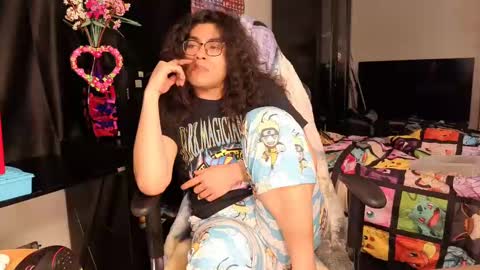 glaceon9 online show from 03/11/25, 07:47