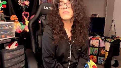 glaceon9 online show from 10/11/25, 05:28