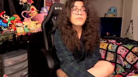 glaceon9 online show from 11/01/25, 12:18