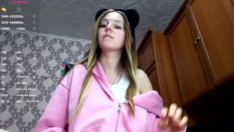 Violetta online show from 03/16/26, 03:56