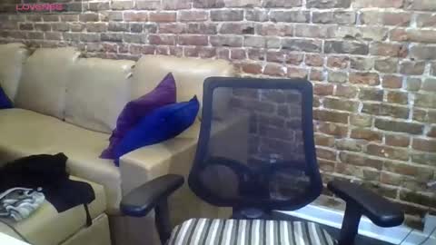 Snapshot of glam_cat chatting on 05/05/26, 03:03 Gwendolyn online show from 05/05/26, 03:03