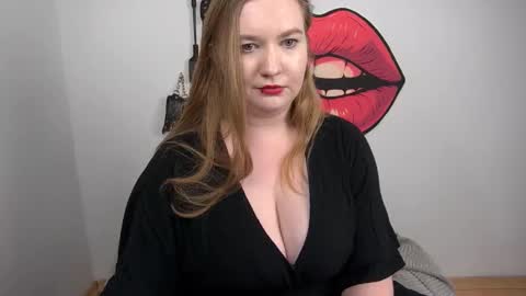 Nikki online show from 12/18/25, 03:07