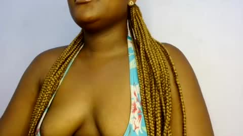 Snapshot of glamslut8 chatting on 07/08/26, 06:23 sweet girl online show from 07/08/26, 06:23