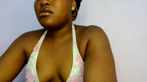 Snapshot of glamslut8 chatting on 07/09/26, 06:56 sweet girl online show from 07/09/26, 06:56