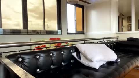 gleiahong online show from 11/04/25, 11:59