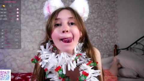 Snapshot of glennabardy chatting on 12/25/24, 03:49 Sandra online show from 12/25/24, 03:49