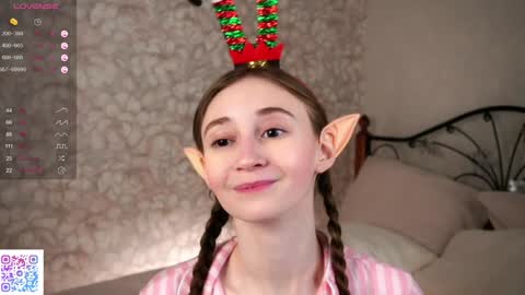 Snapshot of glennabardy chatting on 12/28/24, 04:20 Sandra online show from 12/28/24, 04:20