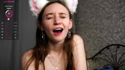 Snapshot of glennabardy chatting on 01/27/25, 01:37 Sandra online show from 01/27/25, 01:37