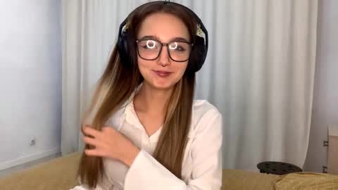 Catalina online show from 11/11/25, 10:04