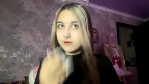 Kelly online show from 04/15/26, 12:34