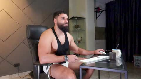 Matthew .. for short call me Matt online show from 01/17/25, 05:11