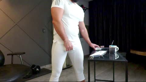 Matthew .. for short call me Matt online show from 01/18/25, 04:37