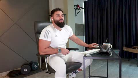 Matthew .. for short call me Matt online show from 01/18/25, 07:38