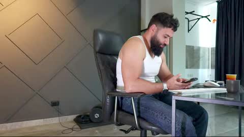 Matthew .. for short call me Matt online show from 02/11/25, 09:31