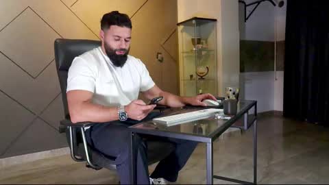 Matthew .. for short call me Matt online show from 02/18/25, 10:03