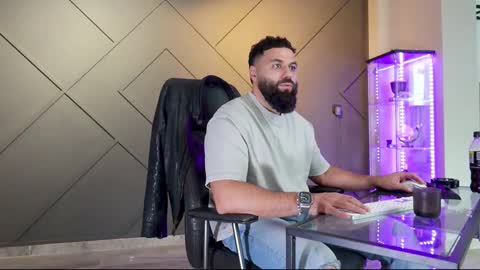 Matthew .. for short call me Matt online show from 03/02/25, 10:45