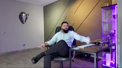 Matthew .. for short call me Matt online show from 03/04/25, 06:04