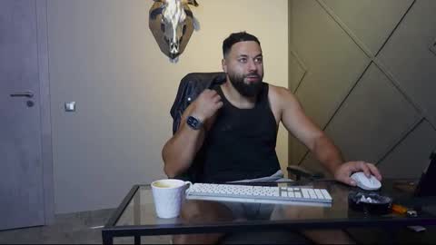 Matthew .. for short call me Matt online show from 09/10/25, 06:30