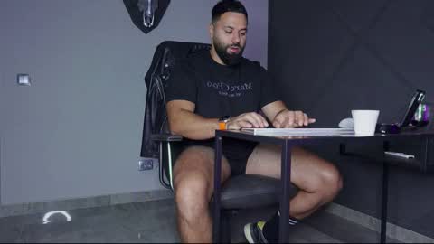 Matthew .. for short call me Matt online show from 09/12/25, 10:43