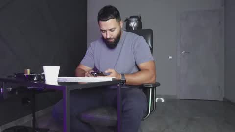 Matthew .. for short call me Matt online show from 10/05/25, 08:07