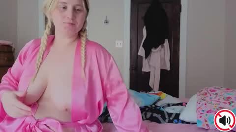 Glitch online show from 10/23/25, 03:44