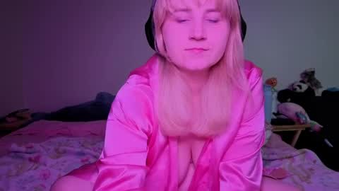 Glitch online show from 06/01/26, 02:24