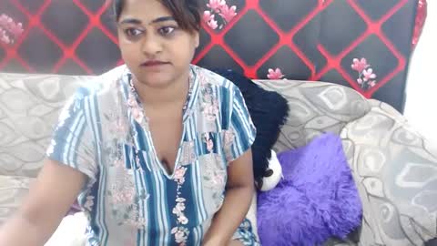 glitter candy online show from 03/08/25, 10:45