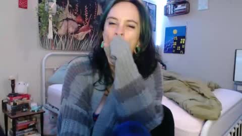 Snapshot of glitterspace chatting on 09/20/25, 04:13 anna online show from 09/20/25, 04:13