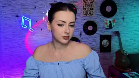 Snapshot of glo_lo chatting on 12/05/24, 04:44 Bye everybody Ill be online Monday December 2nd Saturday and Sunday off online show from 12/05/24, 04:44