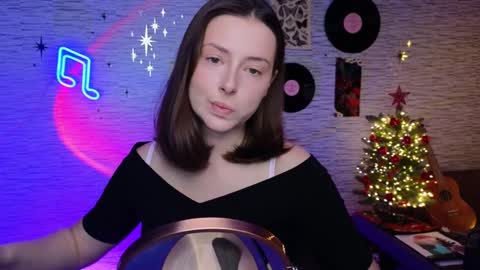 Snapshot of glo_lo chatting on 01/27/25, 09:02 Bye everybody Ill be online Monday December 2nd Saturday and Sunday off online show from 01/27/25, 09:02