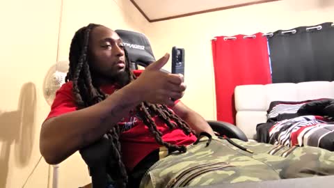 glomightyj online show from 12/20/25, 11:01