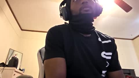 glomightyj online show from 04/28/26, 06:35