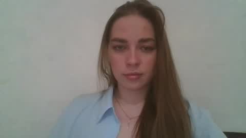 Snapshot of gloria954807 chatting on 05/16/26, 09:24 gloria954807 online show from 05/16/26, 09:24