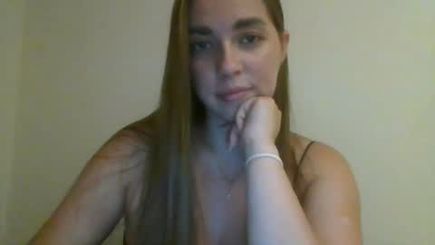 gloria954807 online show from 07/05/26, 09:44