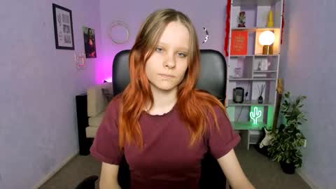 gloria_flower_ online show from 03/05/26, 06:53