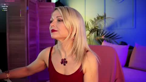 Gloria online show from 09/25/25, 11:14