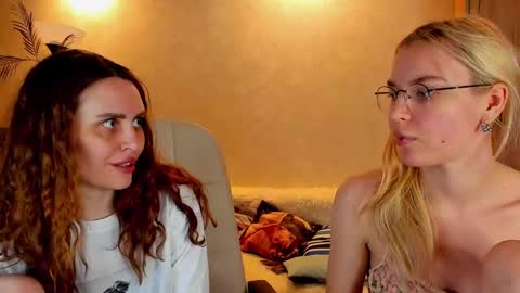 Gloria Wood online show from 03/12/25, 06:44