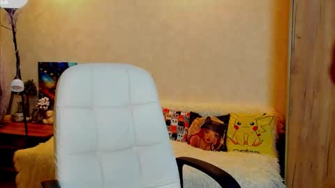 Gloria Wood online show from 10/19/25, 05:57