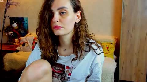 Gloria Wood online show from 11/06/25, 06:20