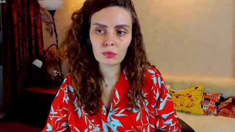 Gloria Wood online show from 11/28/25, 06:32