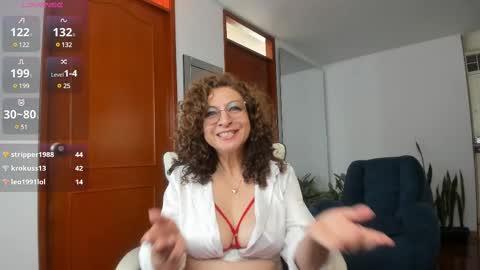 Snapshot of gloriacrespo chatting on 01/01/25, 08:47 gloriacrespo online show from 01/01/25, 08:47