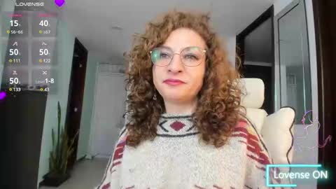 Snapshot of gloriacrespo chatting on 02/27/25, 08:31 gloriacrespo online show from 02/27/25, 08:31