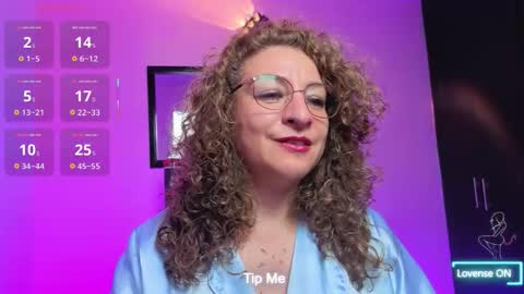 Snapshot of gloriacrespo chatting on 10/29/25, 10:22 gloriacrespo online show from 10/29/25, 10:22