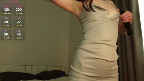 Snapshot of gloriamillss chatting on 04/29/26, 01:10 Gloria online show from 04/29/26, 01:10