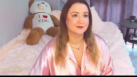 Snapshot of gloriamistress chatting on 12/19/25, 10:11 gloriamistress online show from 12/19/25, 10:11