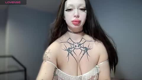 Snapshot of gloryaaaa chatting on 12/21/24, 12:31 I want to make you happy and lovense online show from 12/21/24, 12:31