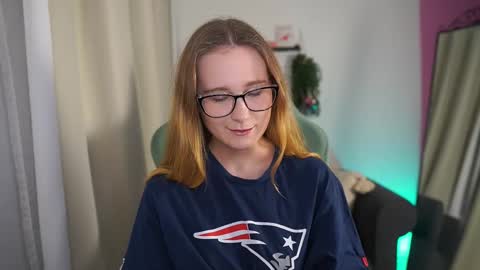 Monica online show from 02/08/26, 09:02