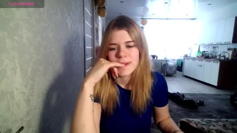  Roxy  online show from 02/28/25, 12:09