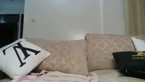 glossybae online show from 10/18/25, 09:48